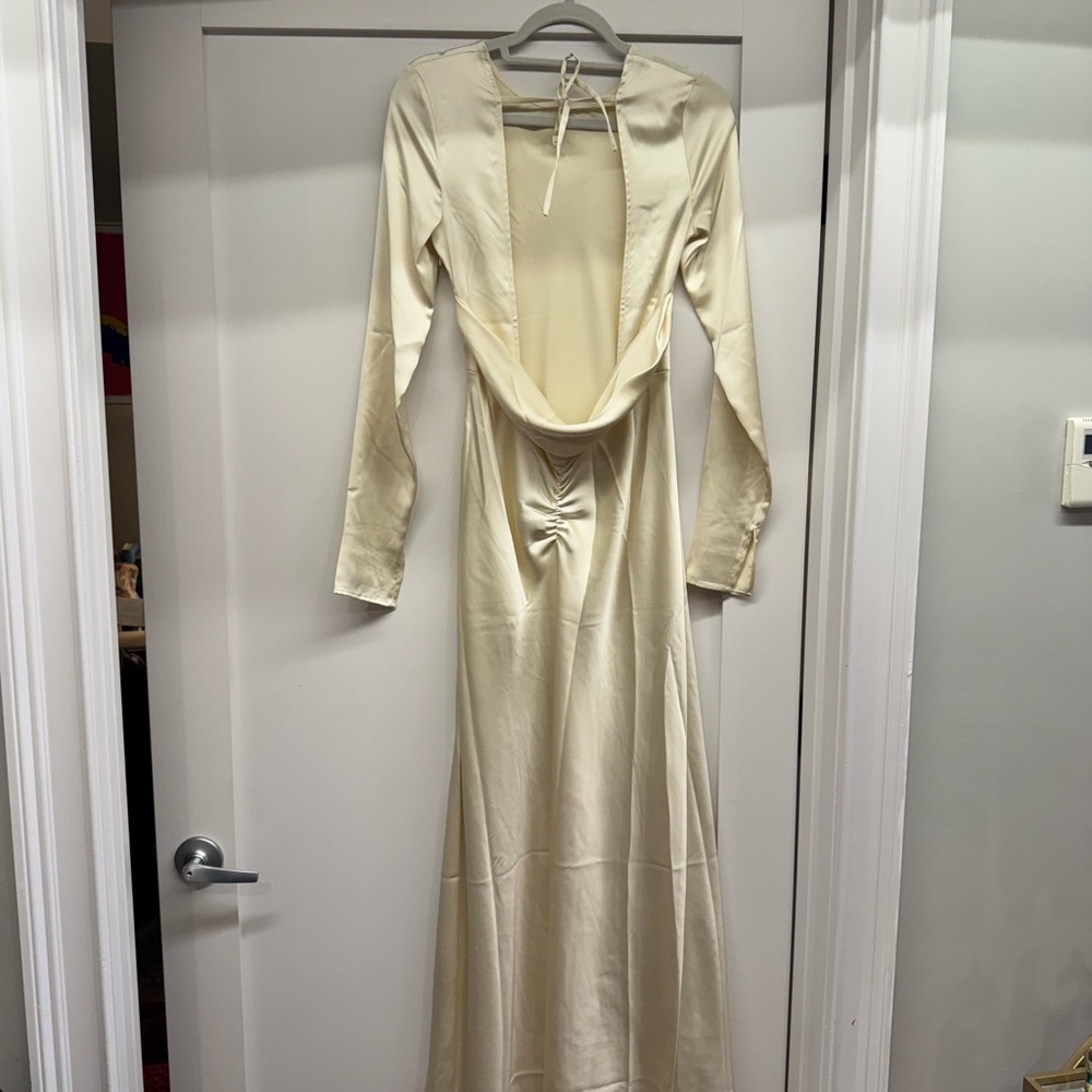 WeWoreWhat Elegant Cream Long Sleeve Dress